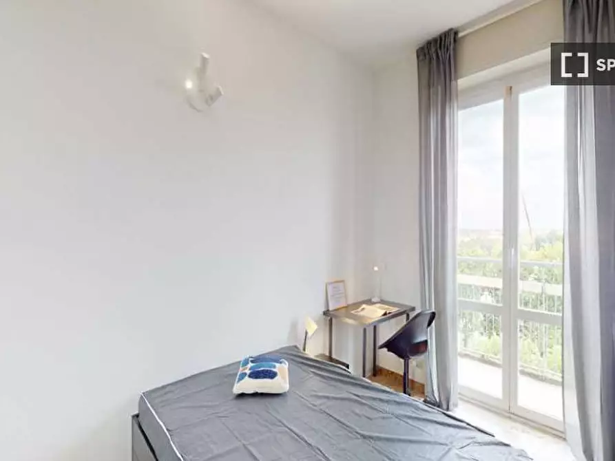 Immagine 3 di Camera condivisa in affitto  in Viale Molise a Milano