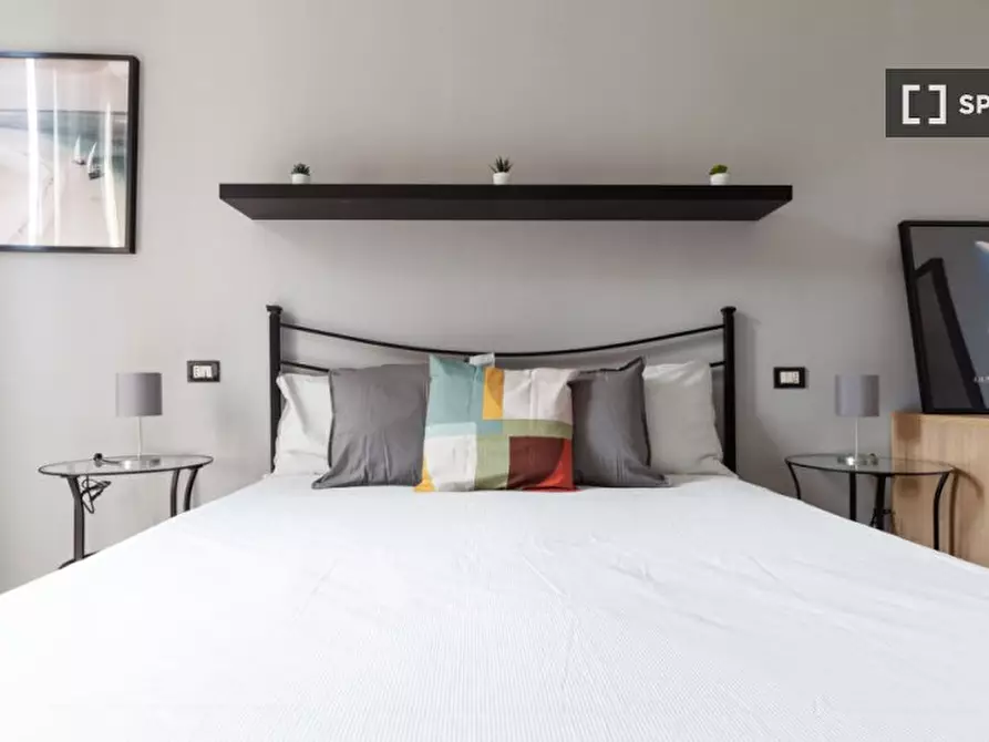 Immagine 3 di Camera condivisa in affitto  in Via Correggio a Milano