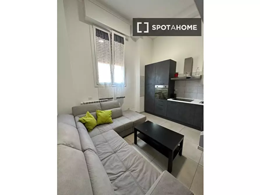 Immagine 1 di Appartamento in affitto  in Via Antonio Oroboni a Milano