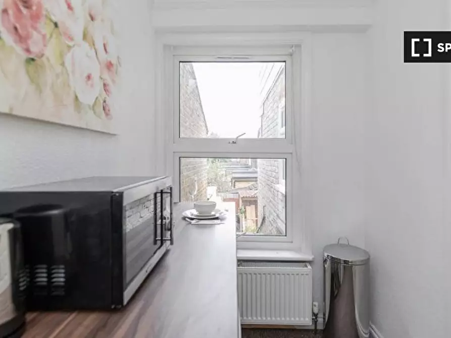 Immagine 3 di Camera condivisa in affitto  in Merton Road a Watford