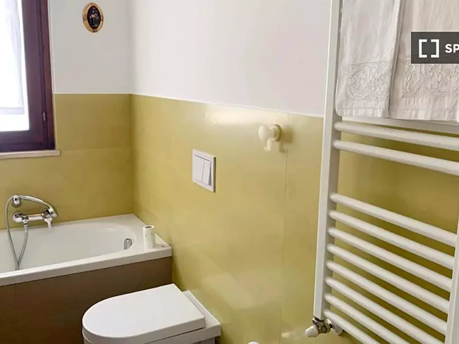 Immagine 5 di Appartamento in affitto  in V.le della Grande Muraglia a Roma