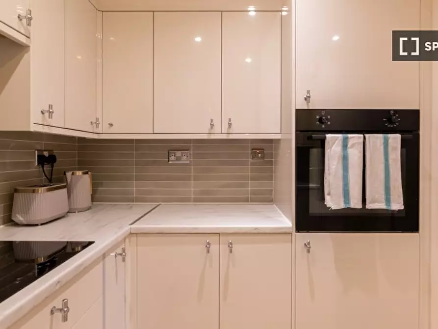 Immagine 18 di Appartamento in affitto  in Millharbour a Poplar