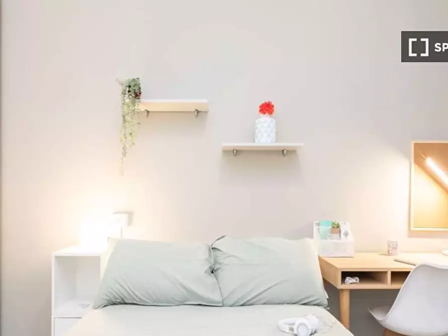 Immagine 3 di Camera condivisa in affitto  in Via Salasco a Milano