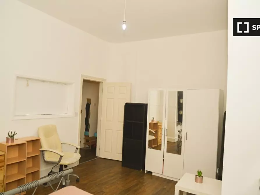 Immagine 5 di Camera condivisa in affitto  in Prince Regent Ln a East Ham