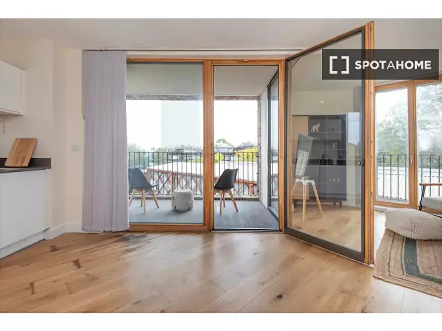 Immagine 9 di Appartamento in affitto  in Lockton St a Kensington