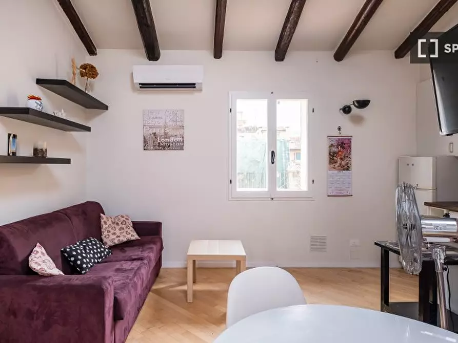 Immagine 10 di Appartamento in affitto  in Via del Pratello a Bologna