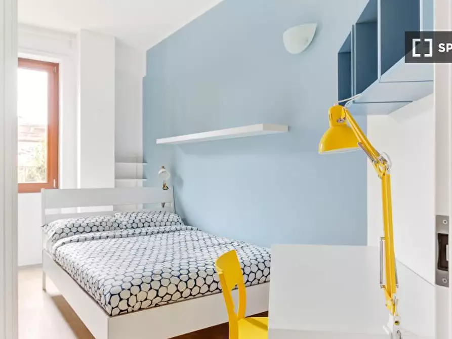 Immagine 1 di Camera condivisa in affitto  in Via Stromboli a Milano