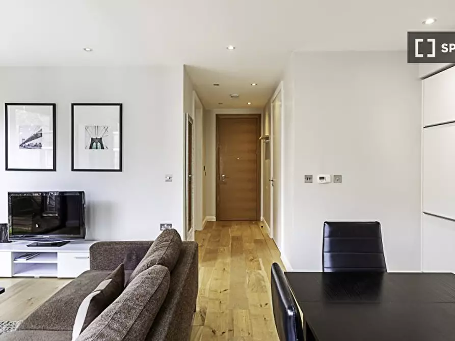 Immagine 1 di Appartamento in affitto  in Whetstone Park a Camden Town