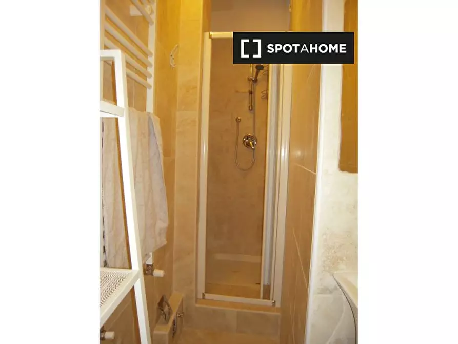 Immagine 9 di Ufficio in affitto  in Via Palestro a Bologna