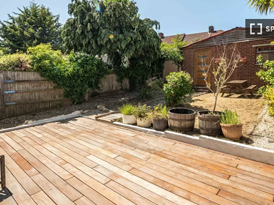 Immagine 17 di Appartamento in affitto  in Greenhurst Rd a Lambeth