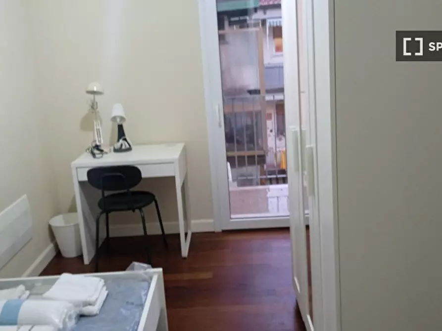 Immagine 2 di Camera condivisa in affitto  in Via Giovanni Brugnoli a Bologna