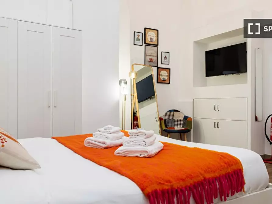 Immagine 16 di Appartamento in affitto  in Viale Giulio Cesare a Roma