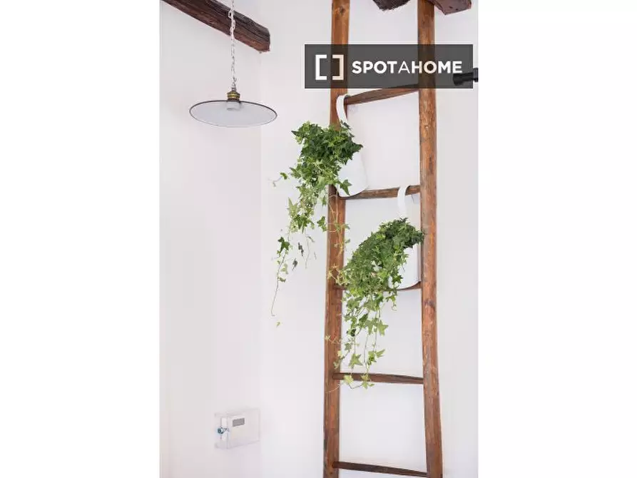 Immagine 14 di Ufficio in affitto  in Via Belvedere a Bologna