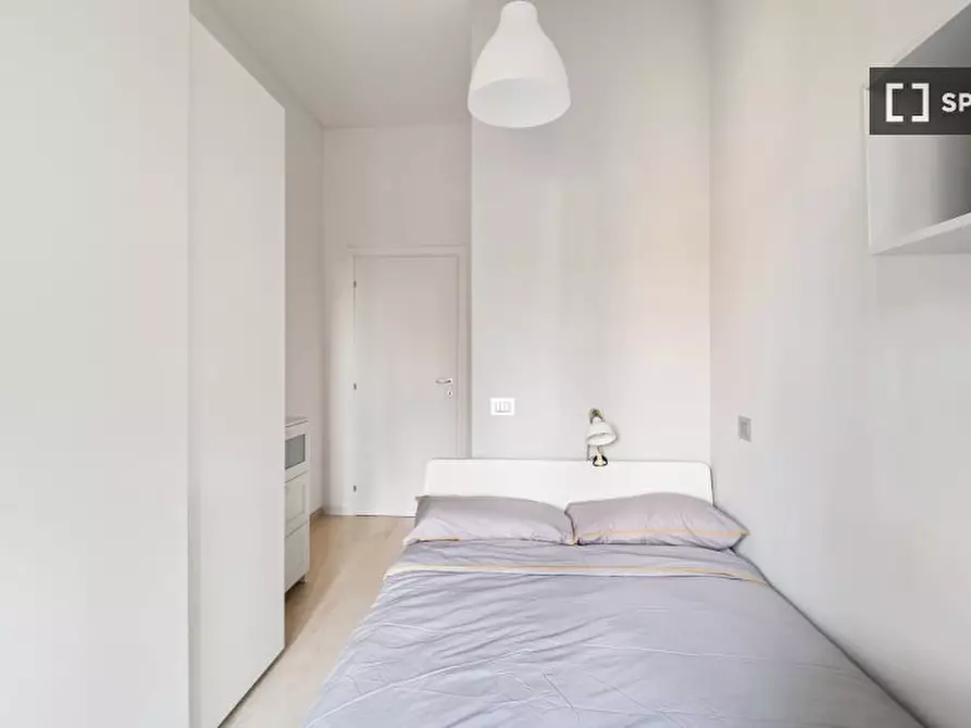 Immagine 5 di Camera condivisa in affitto  in Via Orti a Milano