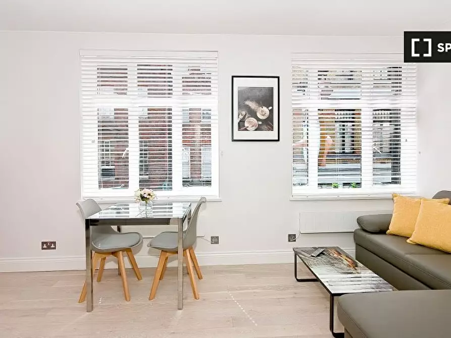 Immagine 3 di Appartamento in affitto  in Flat a 