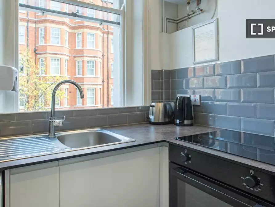 Immagine 6 di Camera condivisa in affitto  in st Floor Apartment a Kensington