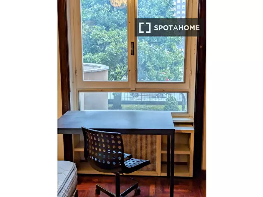 Immagine 2 di Camera condivisa in affitto  in Via Guido Guarini Matteucci a Milano