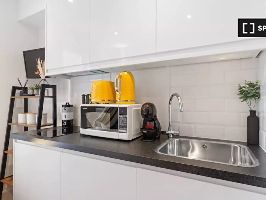 Immagine 2 di Ufficio in affitto  in Flat 32-34 Swinton StLondon WC1X 9NX a Camden Town