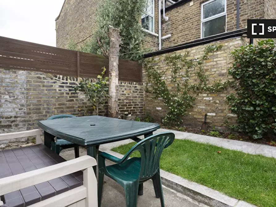 Immagine 12 di Appartamento in affitto  in Bloom Park Rd a Hammersmith