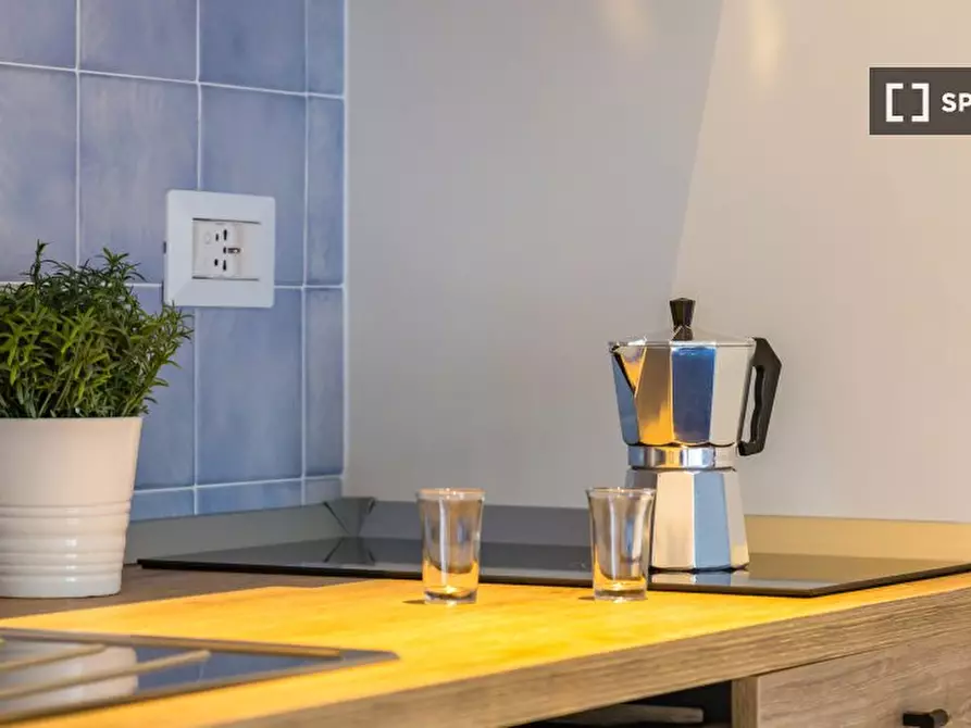Immagine 10 di Ufficio in affitto  in Via Milano a Napoli