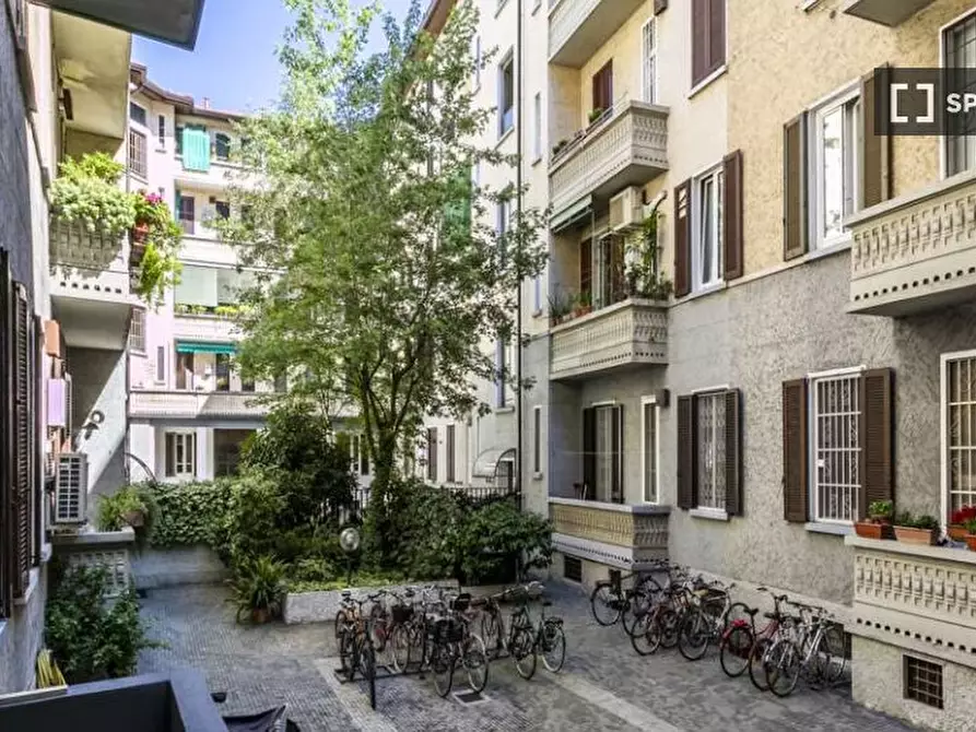 Immagine 19 di Camera condivisa in affitto  in Via Lipari a Milano