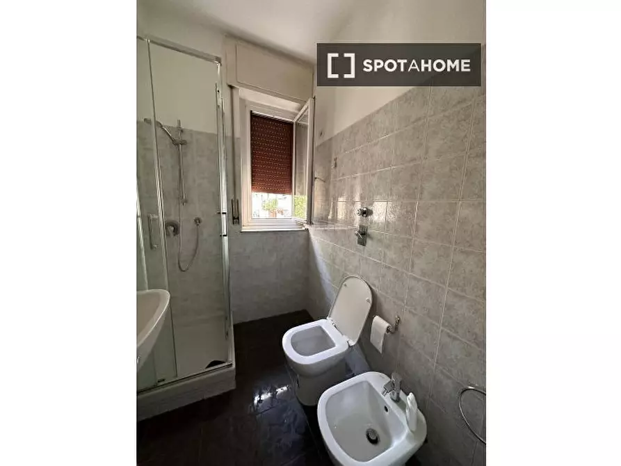 Immagine 8 di Camera condivisa in affitto  in Via Teano a Milano