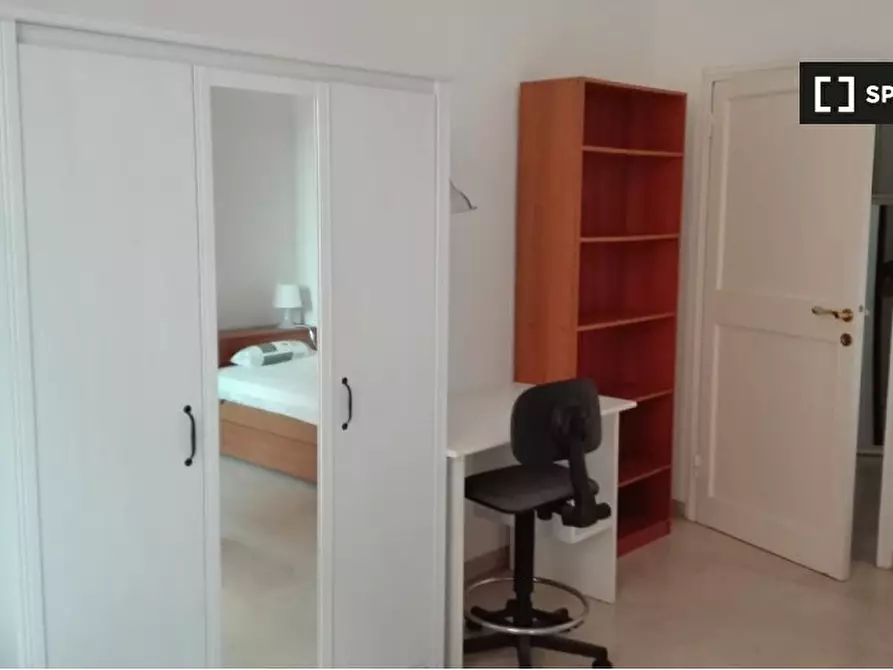 Immagine 8 di Camera condivisa in affitto  in Via S. Vitale a Bologna