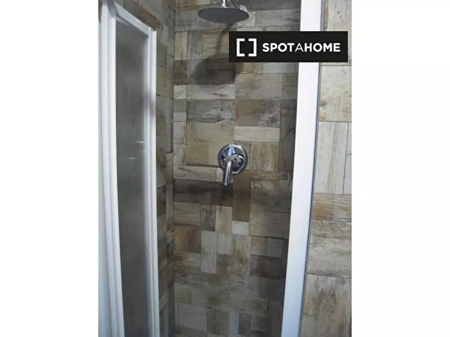 Immagine 9 di Ufficio in affitto  in Via Marco Emilio Lepido a Bologna