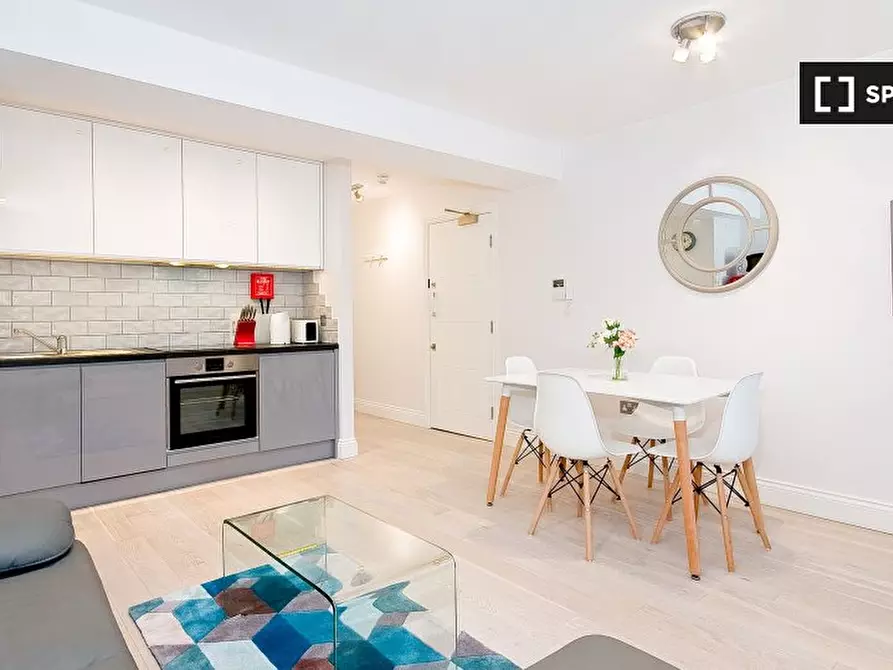 Immagine 3 di Appartamento in affitto  in Flat Eldon Chambers a 