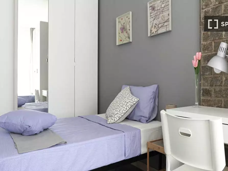 Immagine 3 di Camera condivisa in affitto  in Via Marcona a Milano