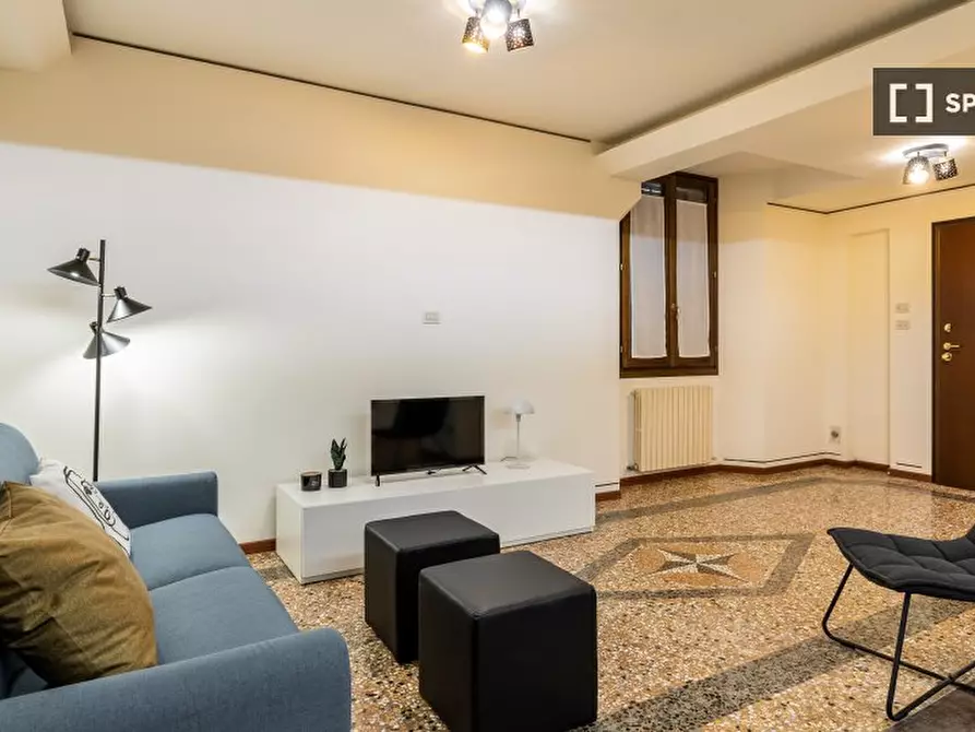 Immagine 12 di Ufficio in affitto  in Str. Maggiore a Bologna