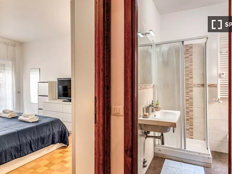 Immagine 5 di Appartamento in affitto  in Via della Moletta a Roma