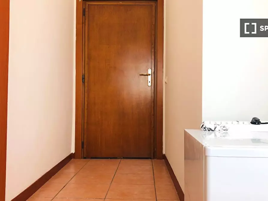 Immagine 4 di Camera condivisa in affitto  in Via Alessandro Brisse a Roma