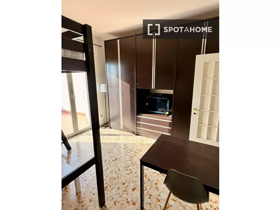 Immagine 9 di Ufficio in affitto  in Via Andrea Verga a Roma