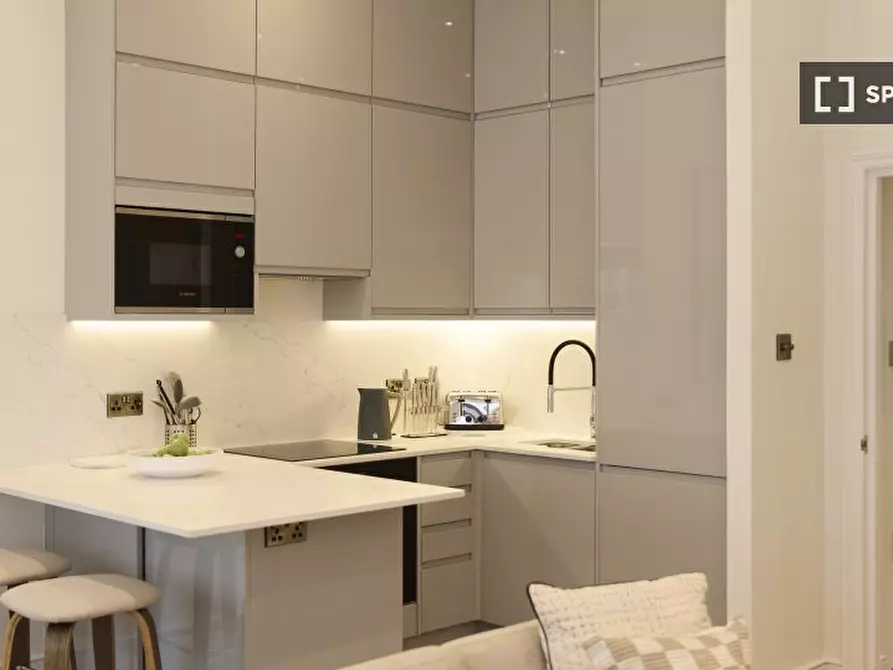 Immagine 19 di Appartamento in affitto  in Westgate Terrace a Kensington