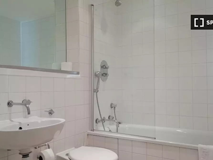 Immagine 5 di Appartamento in affitto  in Featherstone St a Islington