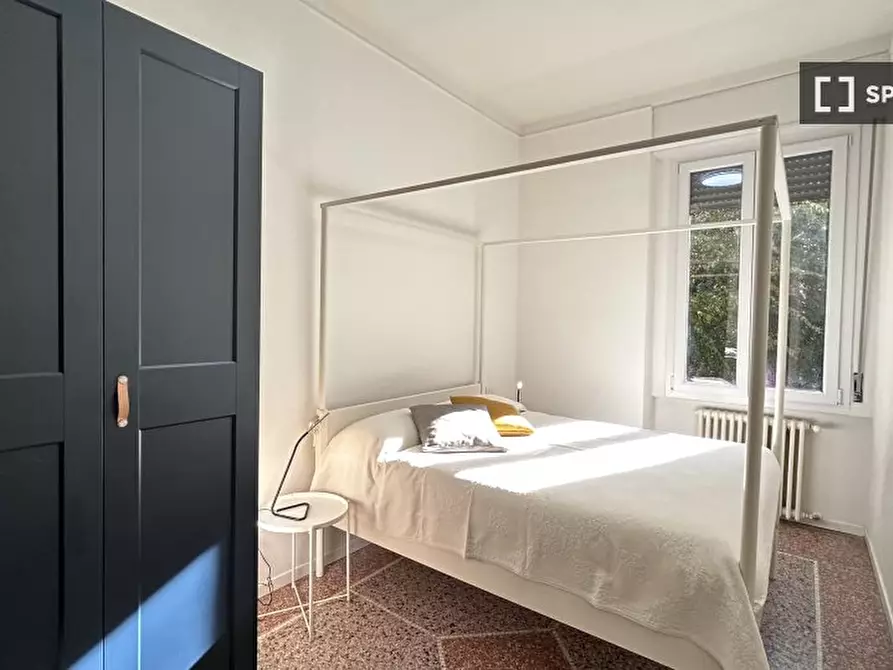 Immagine 15 di Appartamento in affitto  in V.le Gian Galeazzo a Milano
