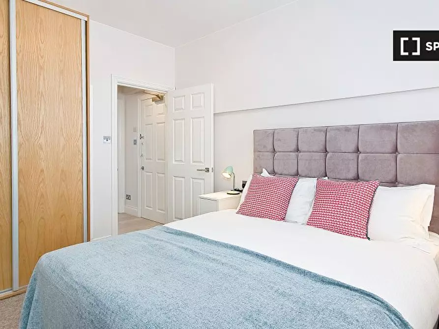 Immagine 5 di Appartamento in affitto  in Flat a 