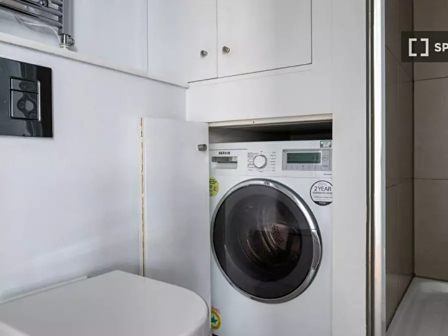 Immagine 12 di Appartamento in affitto  in Lovat Ln a 