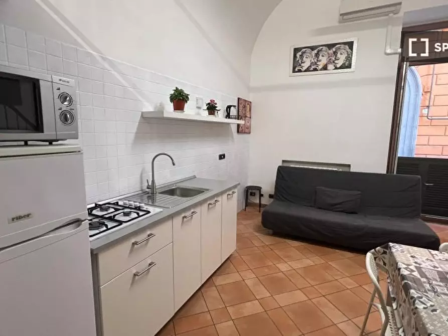 Immagine 2 di Appartamento in affitto  in Salita Tarsia a Napoli