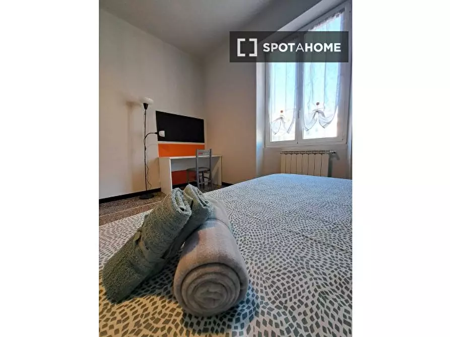 Immagine 13 di Camera condivisa in affitto  in SALITA PIANO DI ROCCA/9 a Genova