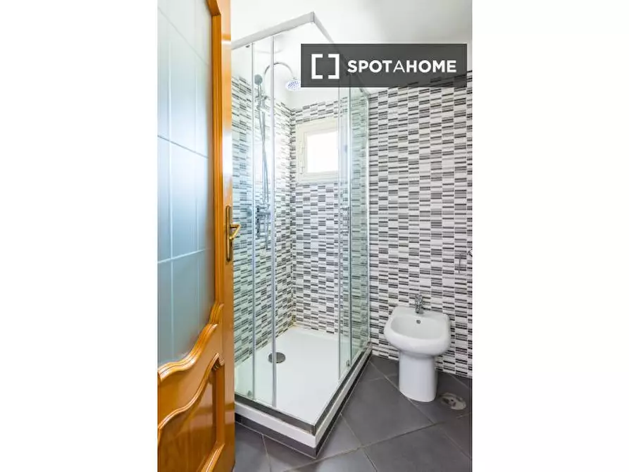 Immagine 12 di Appartamento in affitto  in Vico degli Spicoli a Napoli