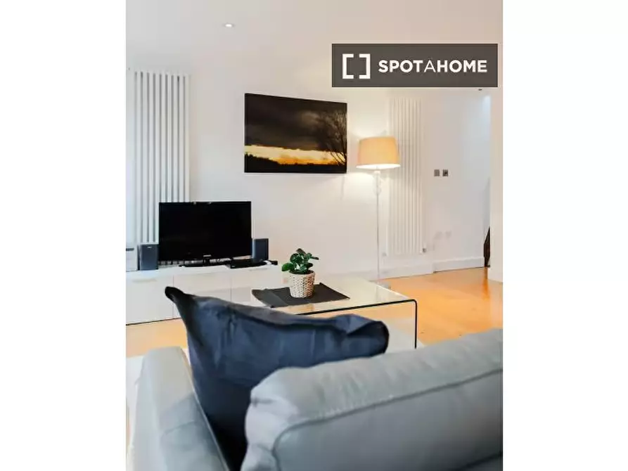 Immagine 7 di Appartamento in affitto  in a Wellington St a 