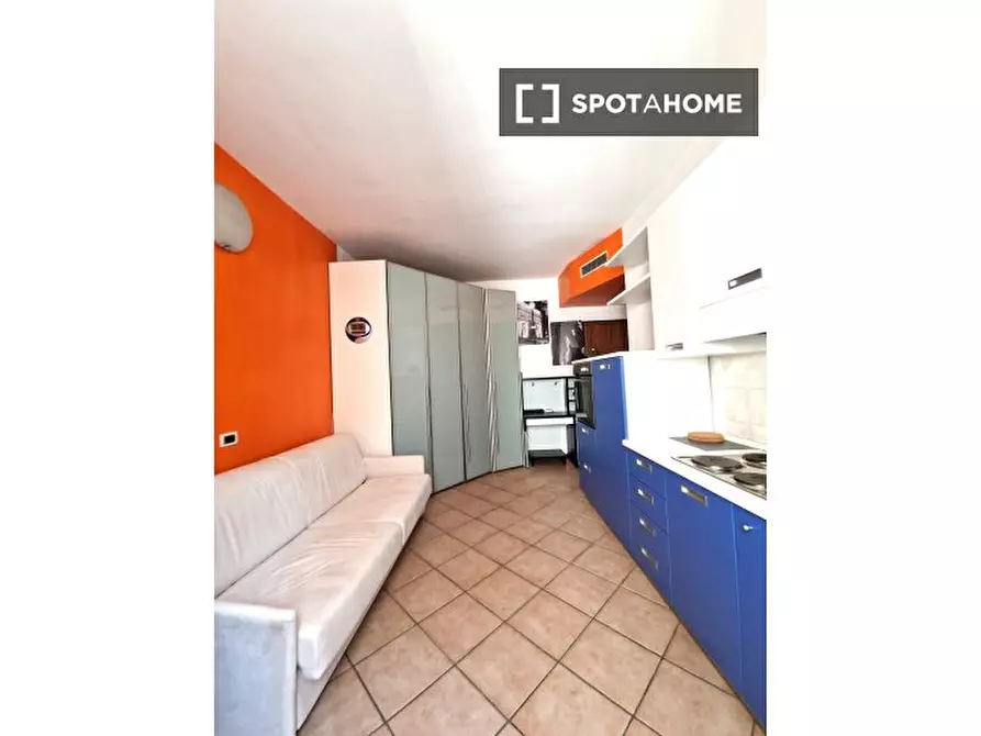 Immagine 6 di Ufficio in affitto  in Via Attilio Momigliano a Milano