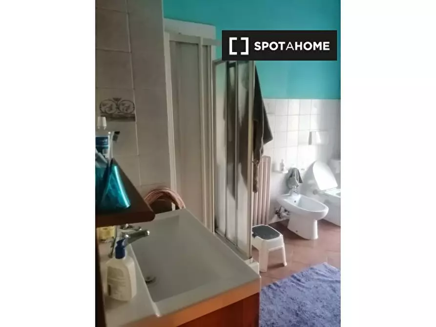 Immagine 6 di Camera condivisa in affitto  in Via Domodossola a Torino