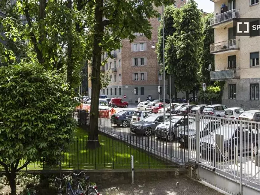 Immagine 6 di Camera condivisa in affitto  in Via Vincenzo Monti a Milano