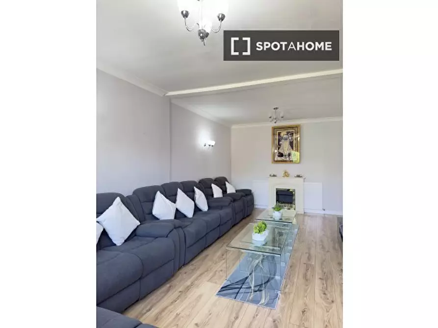 Immagine 2 di Appartamento in affitto  in Townsend Rd a Staines