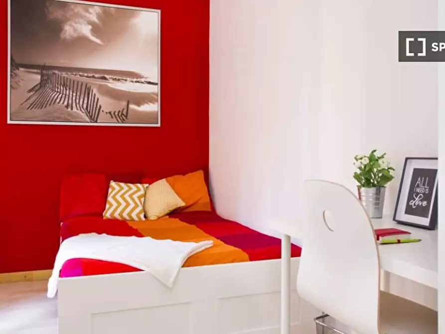 Immagine 4 di Camera condivisa in affitto  in Via Salvatore Barzilai a Milano