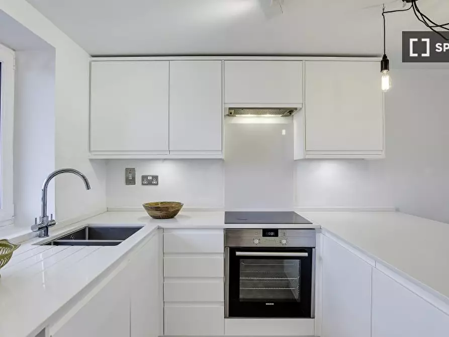 Immagine 10 di Appartamento in affitto  in Flat a 