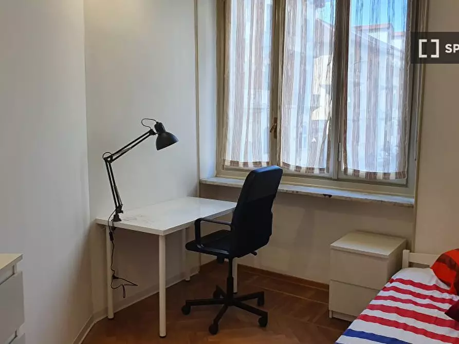 Immagine 6 di Camera condivisa in affitto  in Via Susa a Torino